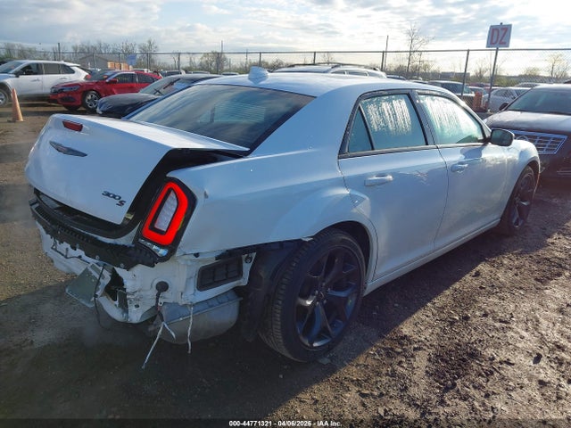 2023 Chrysler 300 300s მანქანა იყიდება აუქციონზე, vin: 2C3CCABG5PH520788, აუქციონის ნომერი: 44771321
