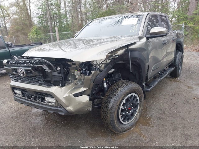 2025 Toyota Tacoma Trd Off Road მანქანა იყიდება აუქციონზე, vin: 3TMLB5JN0SM180238, აუქციონის ნომერი: 44771382