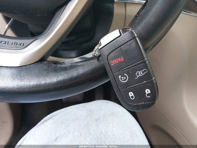 Продажа на аукционе авто 2015 Jeep Grand Cherokee Limited, vin: 1C4RJEBG6FC842294, номер лота: 44771415