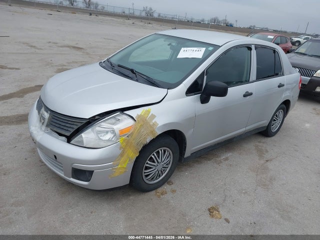 2010 NISSAN VERSA 3N1CC1AP6AL391992 Photo 1