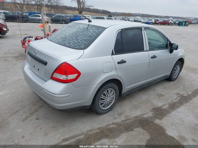 2010 NISSAN VERSA 3N1CC1AP6AL391992 Photo 3