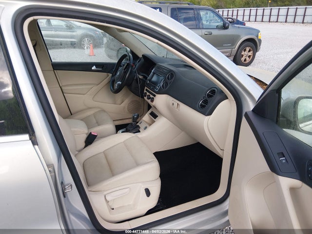 2015 VOLKSWAGEN TIGUAN WVGAV7AX1FW504326 Photo 4
