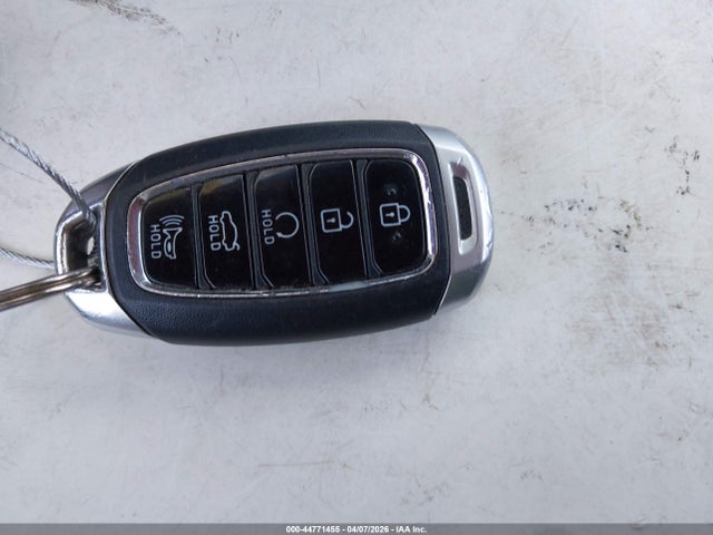 KMHLP4AG9PU562456 Hyundai Elantra Limited