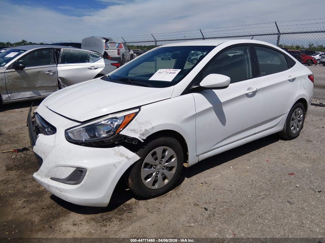 2017 Hyundai Accent Se მანქანა იყიდება აუქციონზე, vin: KMHCT4AE7HU241611, აუქციონის ნომერი: 44771460