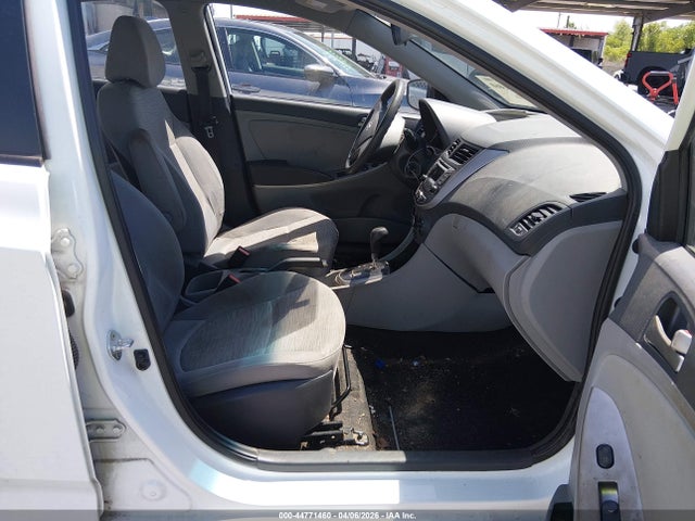 2017 Hyundai Accent Se მანქანა იყიდება აუქციონზე, vin: KMHCT4AE7HU241611, აუქციონის ნომერი: 44771460