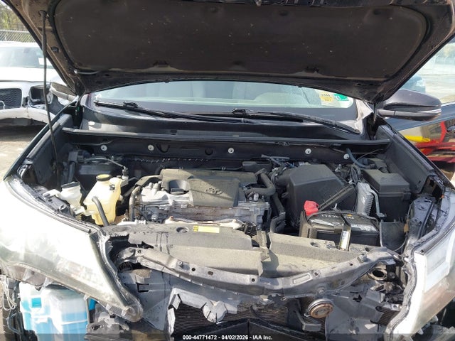 Toyota Rav4 Limited 2015 2T3DFREV7FW381584 Image 10
