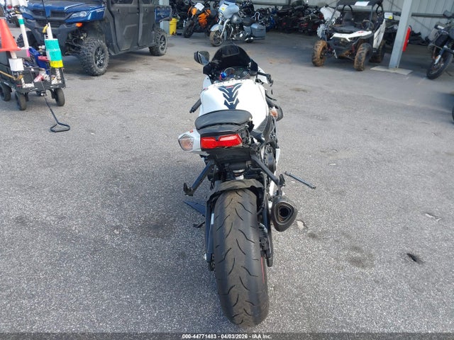 Suzuki GSX-R600 2025 JS1GN7FAXS7100197 Image 6