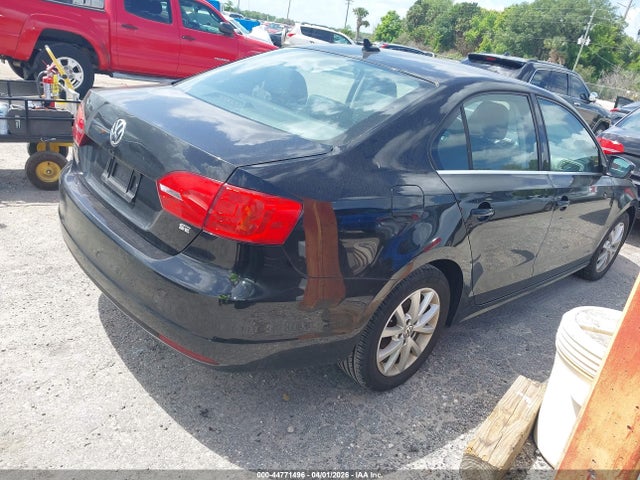 44771496 :رقم المزاد ، 3VWD17AJ6EM295640 vin ، 2014 Volkswagen Jetta 1.8t Se مزاد بيع
