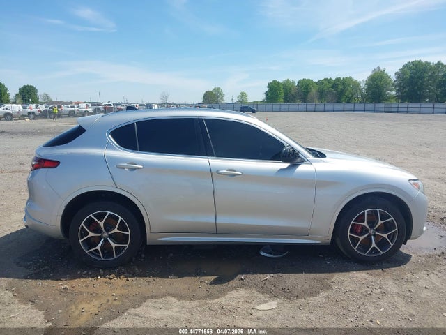 Продажа на аукционе авто 2020 Alfa Romeo Stelvio Ti Awd, vin: ZASPAKBN0L7C82661, номер лота: 44771558