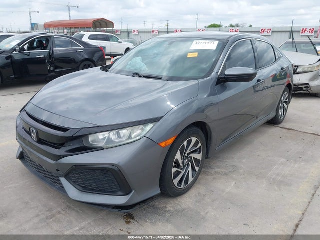 44771571 :رقم المزاد ، SHHFK7H29JU233668 vin ، 2018 Honda Civic Lx مزاد بيع