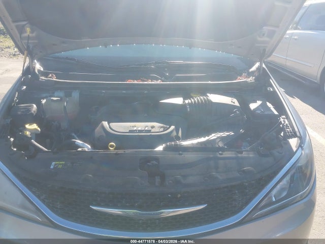 Aukcja sprzedaży 2018 Chrysler Pacifica Touring L, vin: 2C4RC1BGXJR214063, numer aukcji: 44771578