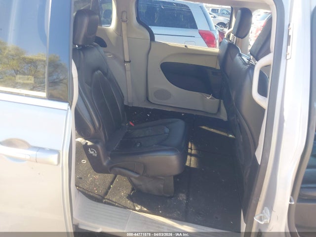 Aukcja sprzedaży 2018 Chrysler Pacifica Touring L, vin: 2C4RC1BGXJR214063, numer aukcji: 44771578