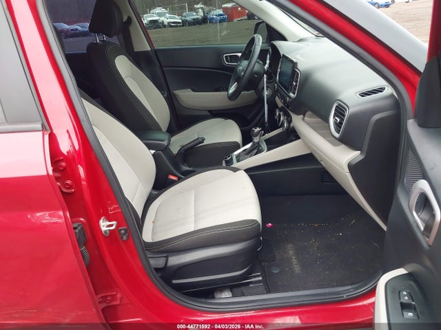 Продажа на аукционе авто 2022 Hyundai Venue Sel, vin: KMHRC8A38NU165716, номер лота: 44771592