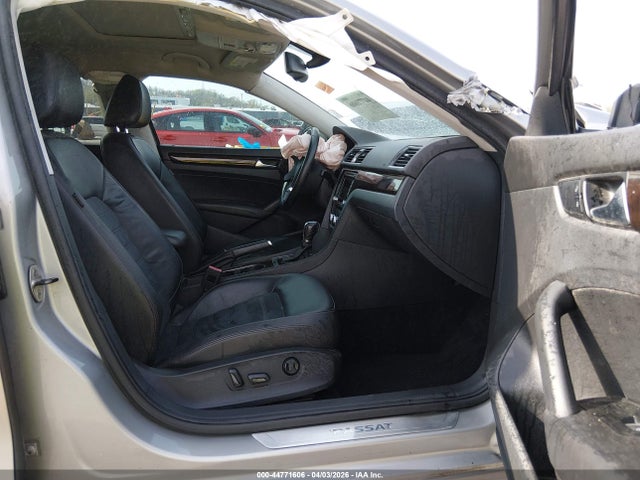 Продажа на аукционе авто 2014 Volkswagen Passat 2.0l Tdi Sel Premium, vin: 1VWCN7A32EC005560, номер лота: 44771606