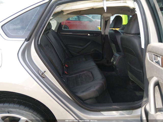 Продажа на аукционе авто 2014 Volkswagen Passat 2.0l Tdi Sel Premium, vin: 1VWCN7A32EC005560, номер лота: 44771606