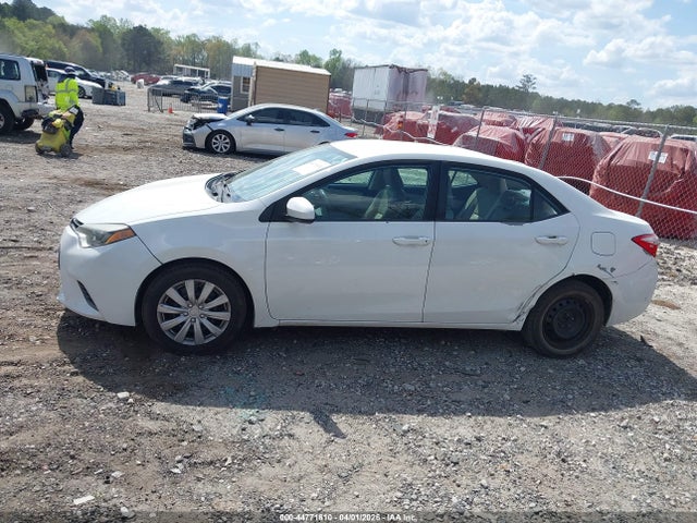 Toyota COROLLA LE 2016 5YFBURHEXGP558911 Image 14