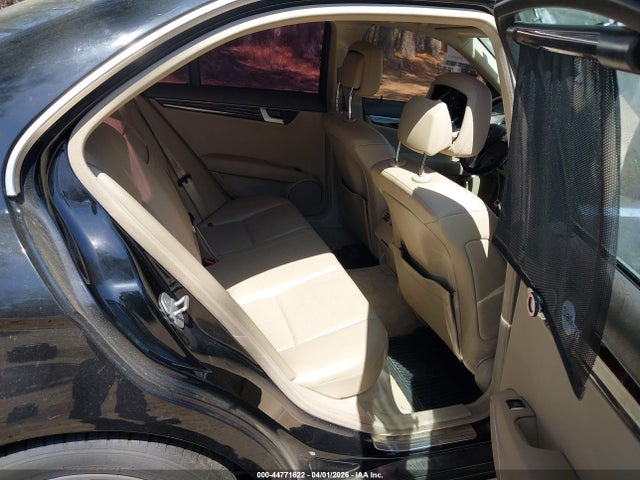 2013 MERCEDES-BENZ C 250 WDDGF4HB9DR262679 Photo 7