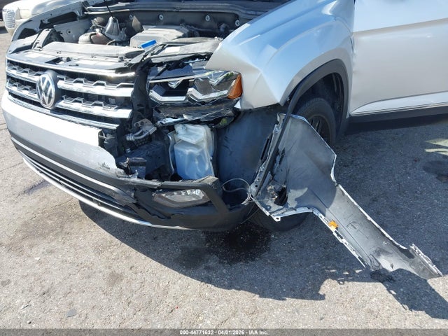 Продаж на аукціоні авто 2019 Volkswagen Atlas 3.6l V6 Sel Premium, vin: 1V2NR2CA0KC608483, номер лоту: 44771632