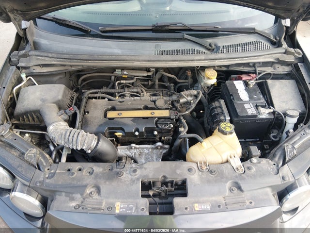 44771634 :رقم المزاد ، 1G1JD5SB1F4169345 vin ، 2015 Chevrolet Sonic Lt Manual مزاد بيع