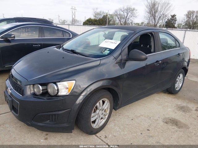 44771634 :رقم المزاد ، 1G1JD5SB1F4169345 vin ، 2015 Chevrolet Sonic Lt Manual مزاد بيع
