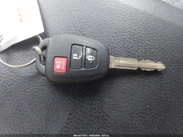 44771670 :رقم المزاد ، 3TYDZ5BN5MT001309 vin ، 2021 Toyota Tacoma Sr5 V6 مزاد بيع