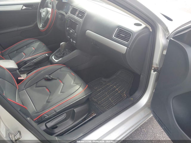 44771706 :رقم المزاد ، 3VWLX7AJXBM354503 vin ، 2011 Volkswagen Jetta 2.5l Sel مزاد بيع