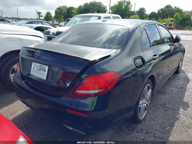 2017 MERCEDES-BENZ E 300 WDDZF4JB4HA147334 Photo 3