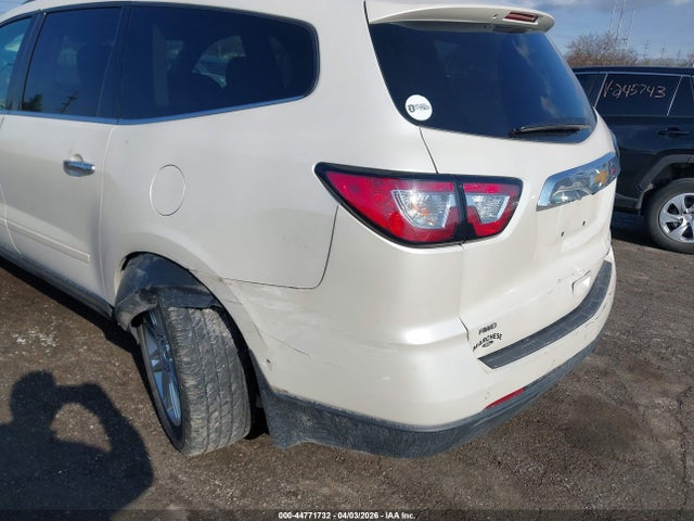 44771732 :رقم المزاد ، 1GNKVGKD3EJ275180 vin ، 2014 Chevrolet Traverse 1lt مزاد بيع