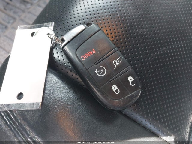 2015 Jeep Grand Cherokee Overland მანქანა იყიდება აუქციონზე, vin: 1C4RJECG2FC192863, აუქციონის ნომერი: 44771737