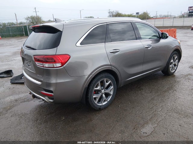5XYPK4A59GG114125 KIA Sorento 3.3l Sx