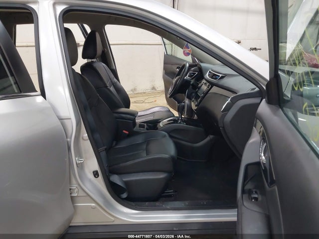 2016 Nissan Rogue Sl მანქანა იყიდება აუქციონზე, vin: 5N1AT2MV0GC777019, აუქციონის ნომერი: 44771807