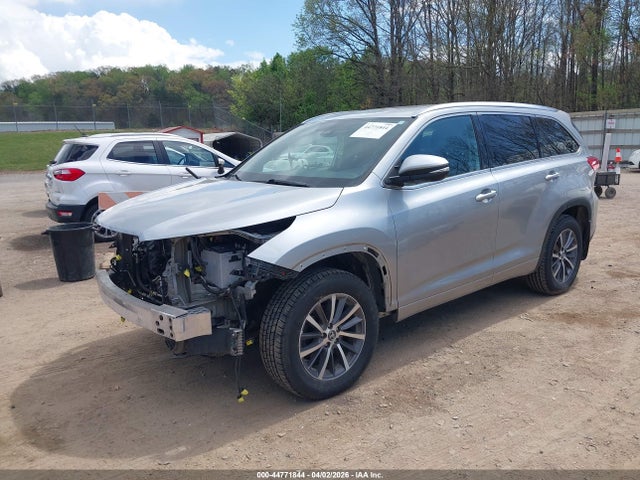 2018 TOYOTA HIGHLANDER 5TDJZRFH7JS489071 Photo 1