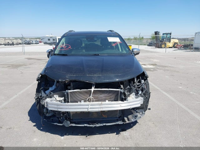 2018 Chrysler Pacifica Hybrid Limited მანქანა იყიდება აუქციონზე, vin: 2C4RC1N79JR159293, აუქციონის ნომერი: 44771845