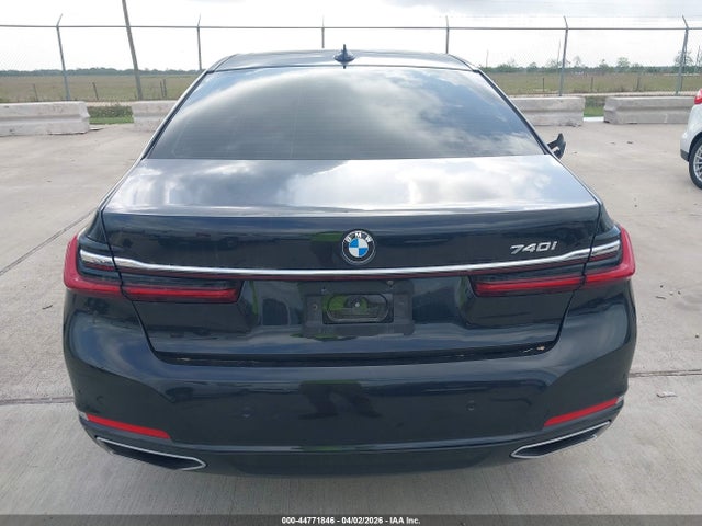 WBA7T2C03MCG03803 BMW 740I