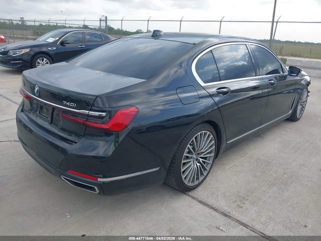 WBA7T2C03MCG03803 BMW 740I