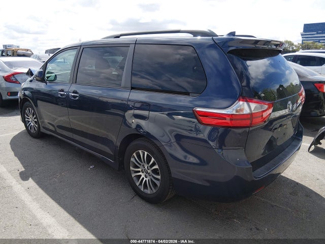 Aukcja sprzedaży 2018 Toyota Sienna Xle Premium 8 Passenger, vin: 5TDYZ3DC2JS903702, numer aukcji: 44771874