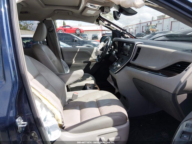 Aukcja sprzedaży 2018 Toyota Sienna Xle Premium 8 Passenger, vin: 5TDYZ3DC2JS903702, numer aukcji: 44771874