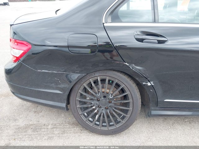 44771902 :رقم المزاد ، WDDGF8BB9BR186975 vin ، 2011 Mercedes-benz C 300 Sport 4matic مزاد بيع