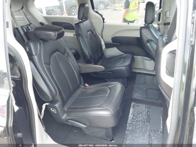 44771952 :رقم المزاد ، 2C4RC1DG7MR515181 vin ، 2021 Chrysler Voyager Lxi مزاد بيع