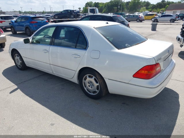2002 LEXUS LS 430 JTHBN30F720078907 Photo 2