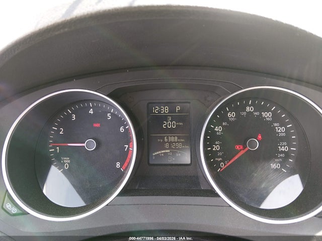 44771996 :رقم المزاد ، 3VWD17AJ2FM239504 vin ، 2015 Volkswagen Jetta 1.8t Se مزاد بيع