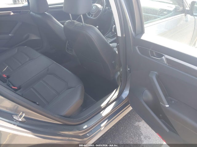 2018 Volkswagen Passat 2.0t Se მანქანა იყიდება აუქციონზე, vin: 1VWBA7A36JC010424, აუქციონის ნომერი: 44772003