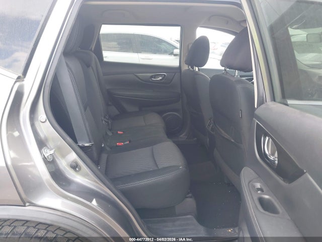 44772012 :رقم المزاد ، KNMAT2MT2JP573728 vin ، 2018 Nissan Rogue Sv مزاد بيع