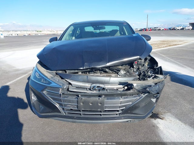 5NPD74LF3LH609076 Hyundai ELANTRA SE