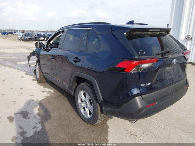 Aukcja sprzedaży 2021 Toyota Rav4 Xle, vin: 2T3P1RFV0MW233302, numer aukcji: 44772036