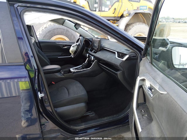 Aukcja sprzedaży 2021 Toyota Rav4 Xle, vin: 2T3P1RFV0MW233302, numer aukcji: 44772036