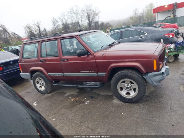 Продажа на аукционе авто 2001 Jeep Cherokee Sport, vin: 1J4FF48S71L538369, номер лота: 44772070