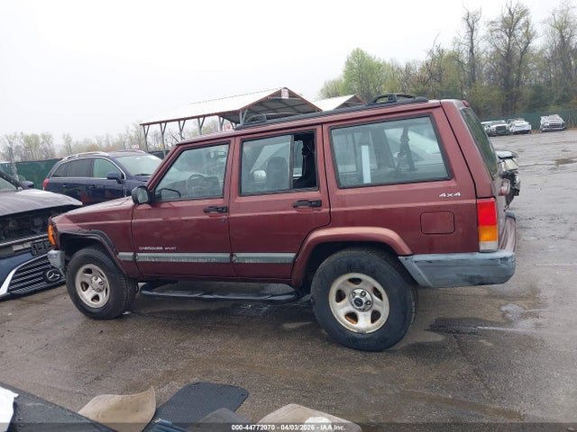 Продажа на аукционе авто 2001 Jeep Cherokee Sport, vin: 1J4FF48S71L538369, номер лота: 44772070