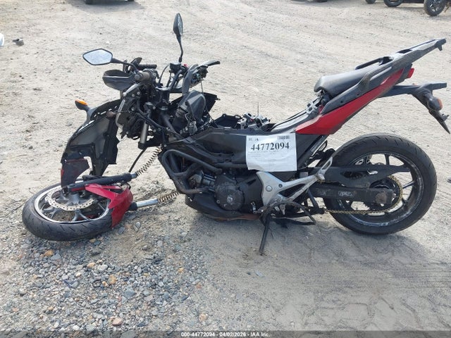 JH2RC8703HK100085 Honda NC700X