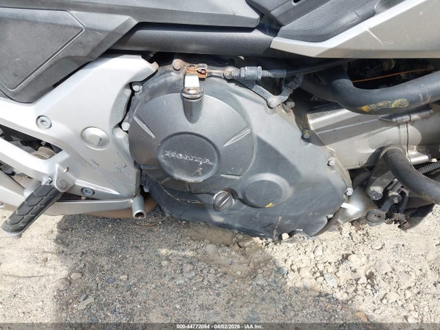 JH2RC8703HK100085 Honda NC700X